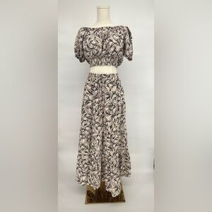 Women's Cream & Navy Leaf-Print Tiered Skirt Set